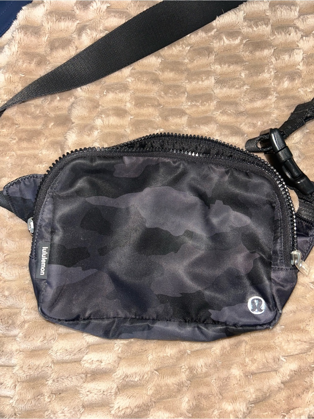 lululemon athletica Black Camo Waist Pack